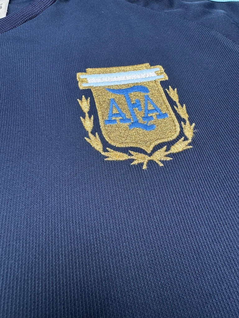 2002/04 Argentina Away Size L Batistuta - label detail