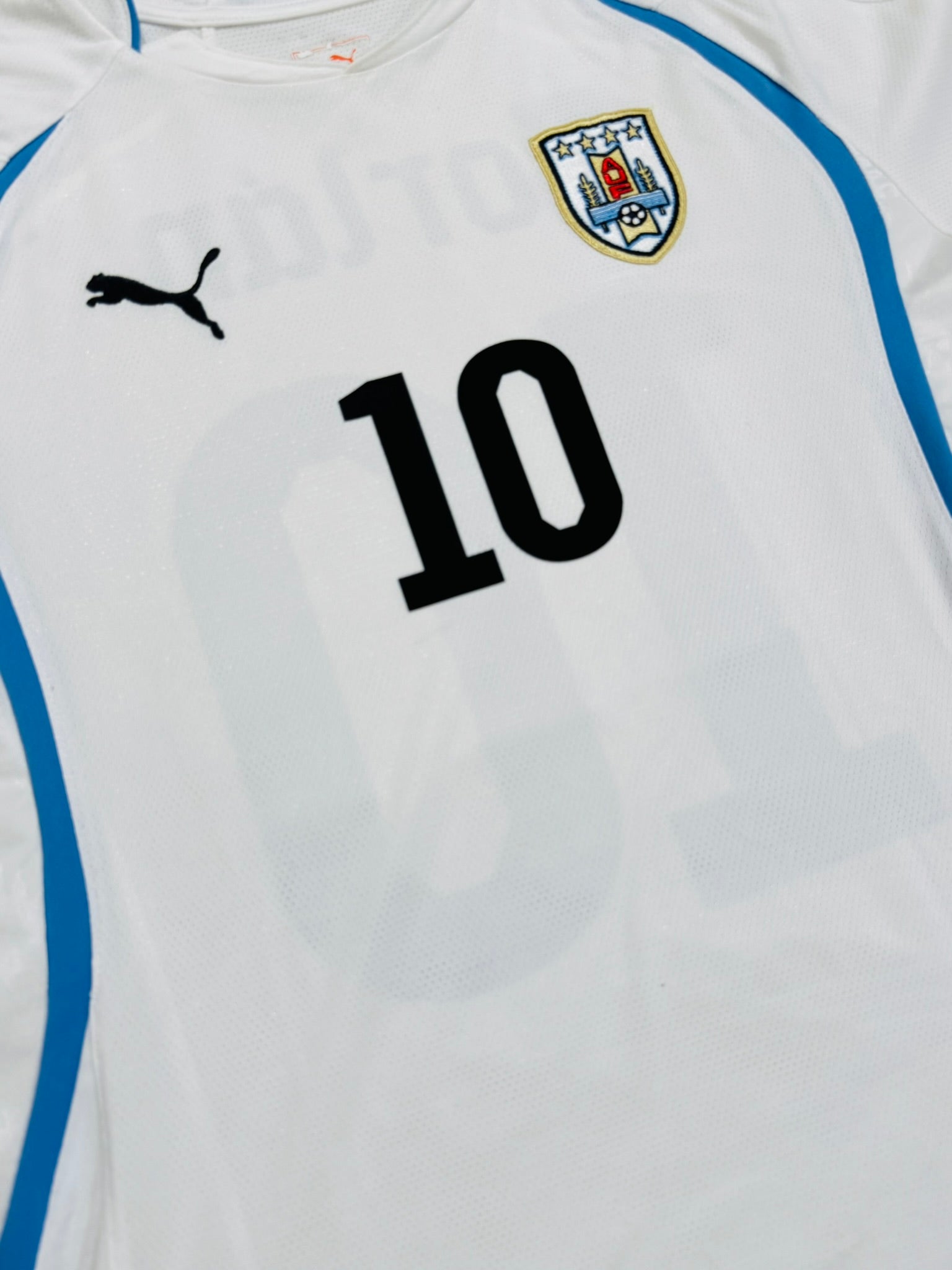 2010/11 Uruguay Away Size M Forlan
