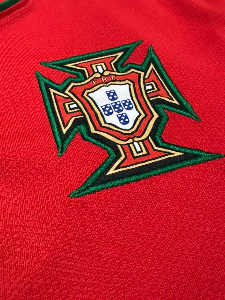 2008/10 Portugal Home Size L Ronaldo