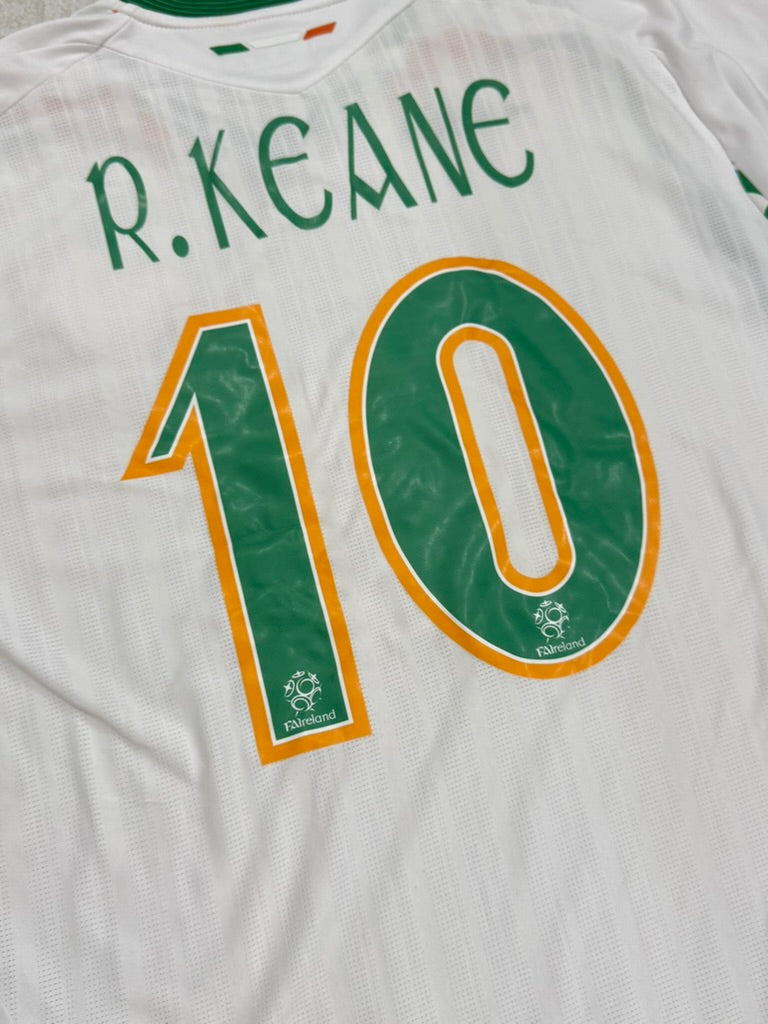 2008/10 Ireland Away Size XXL R.Keane