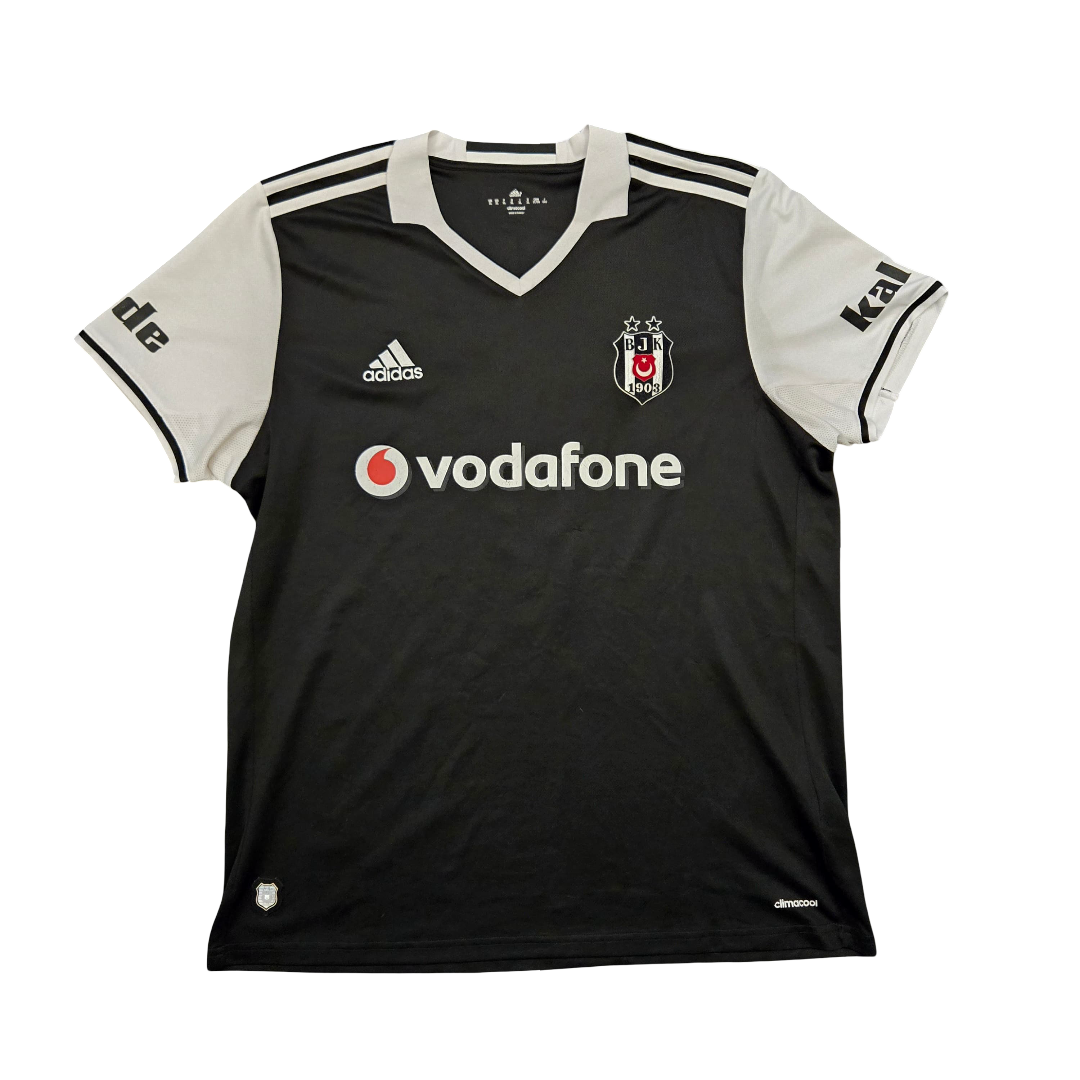 2016/17 Beşiktaş Away Size XL Quaresma - back view
