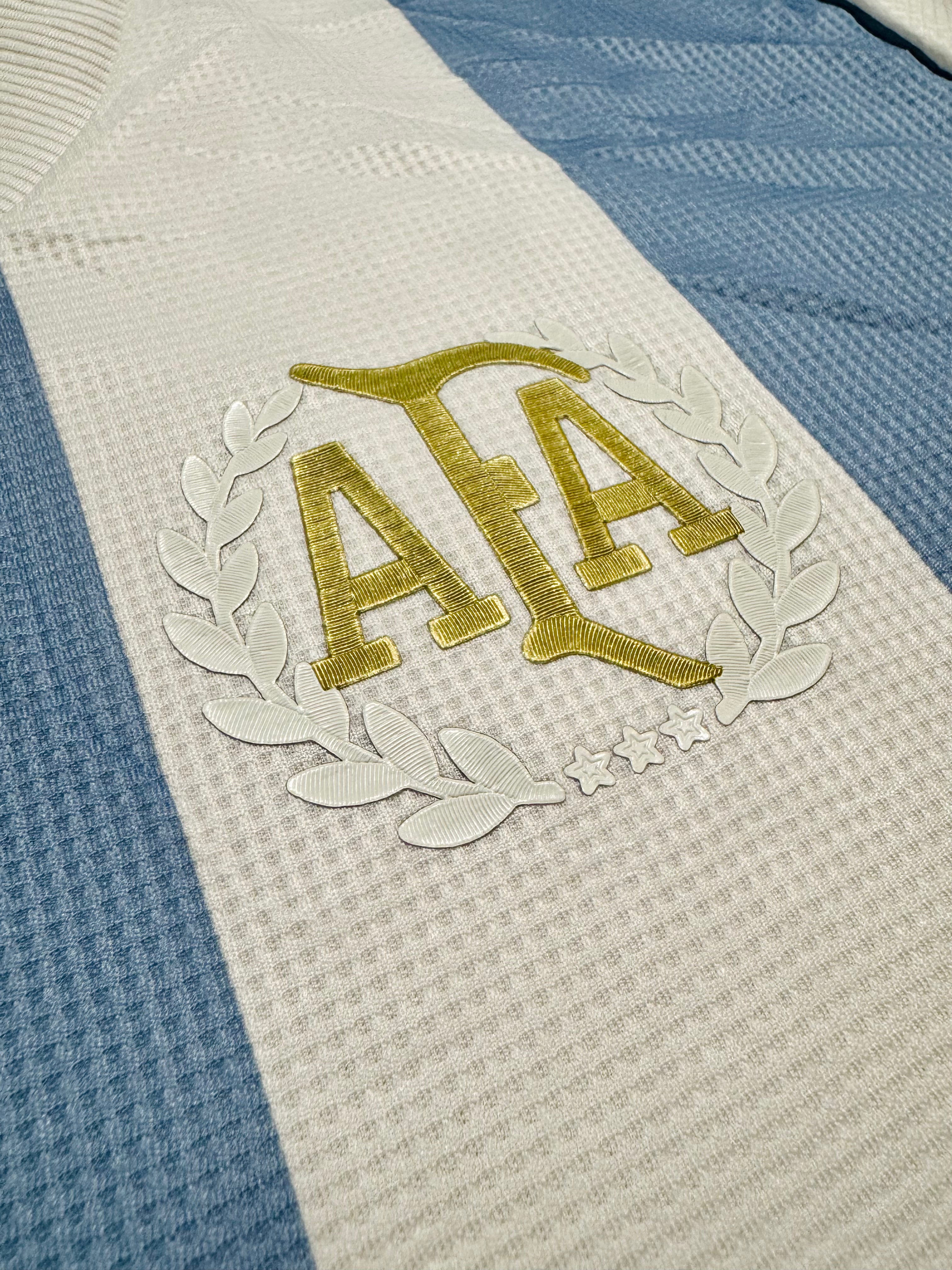 2025/26 Argentina 50th Anniversary Home Size XL NWT - close-up detail