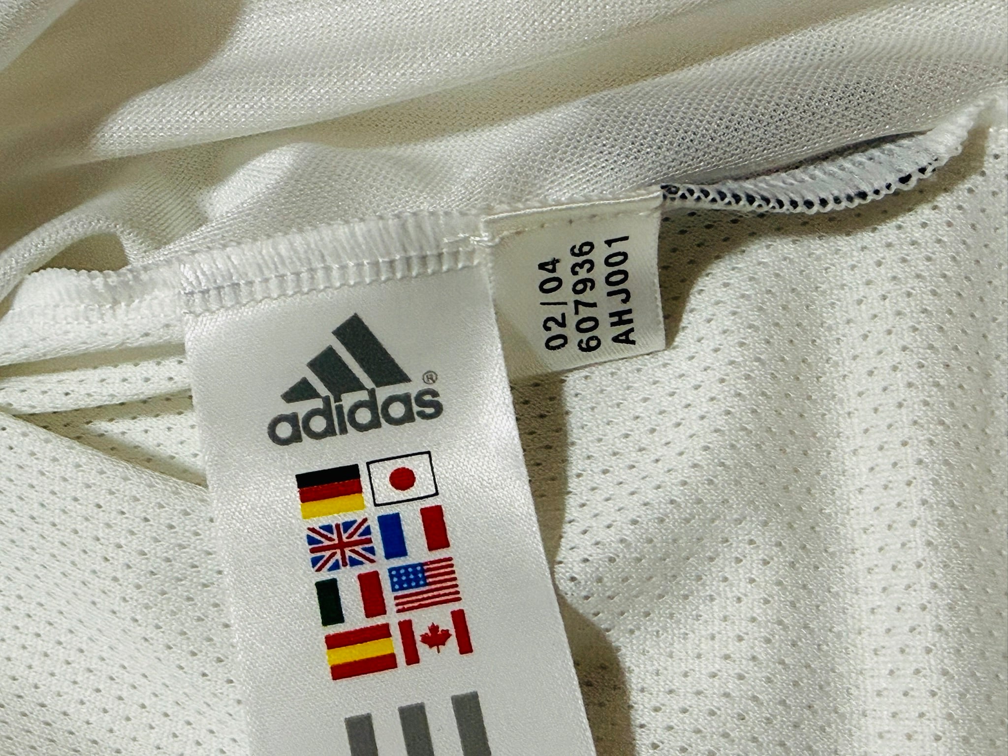2004/06 China Away Size L