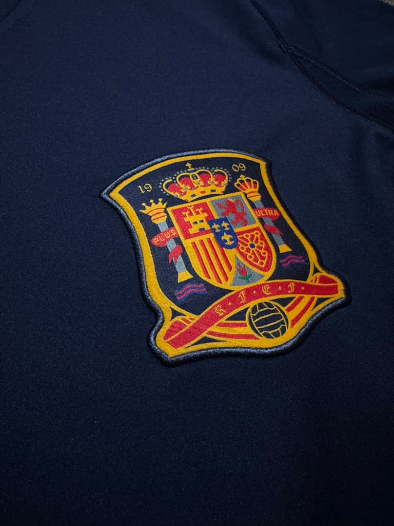 2010/11 Spain Away Size M Iniesta - label detail