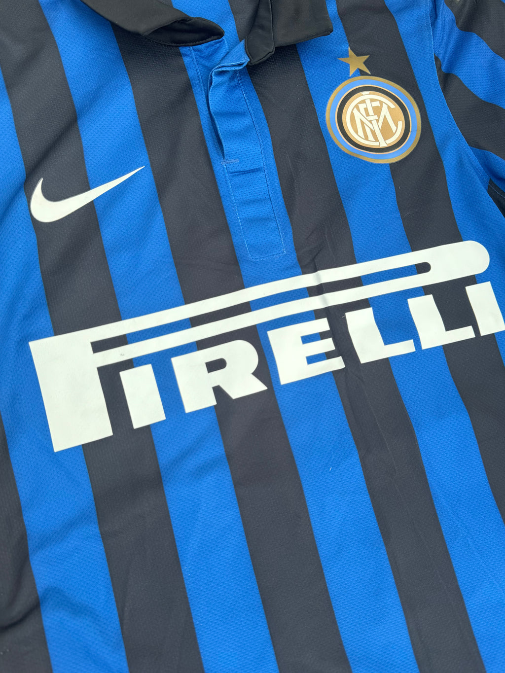 2011/12 Inter Milan Home Size S Sneijder - close-up detail