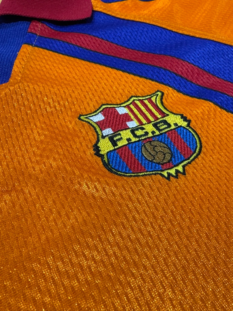 1997/98 FC Barcelona UCL Away Jersey Size M - label detail