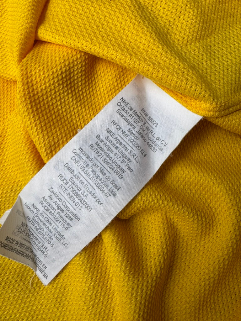 2010/11 Brazil Home Size XL Kaka - additional view 6