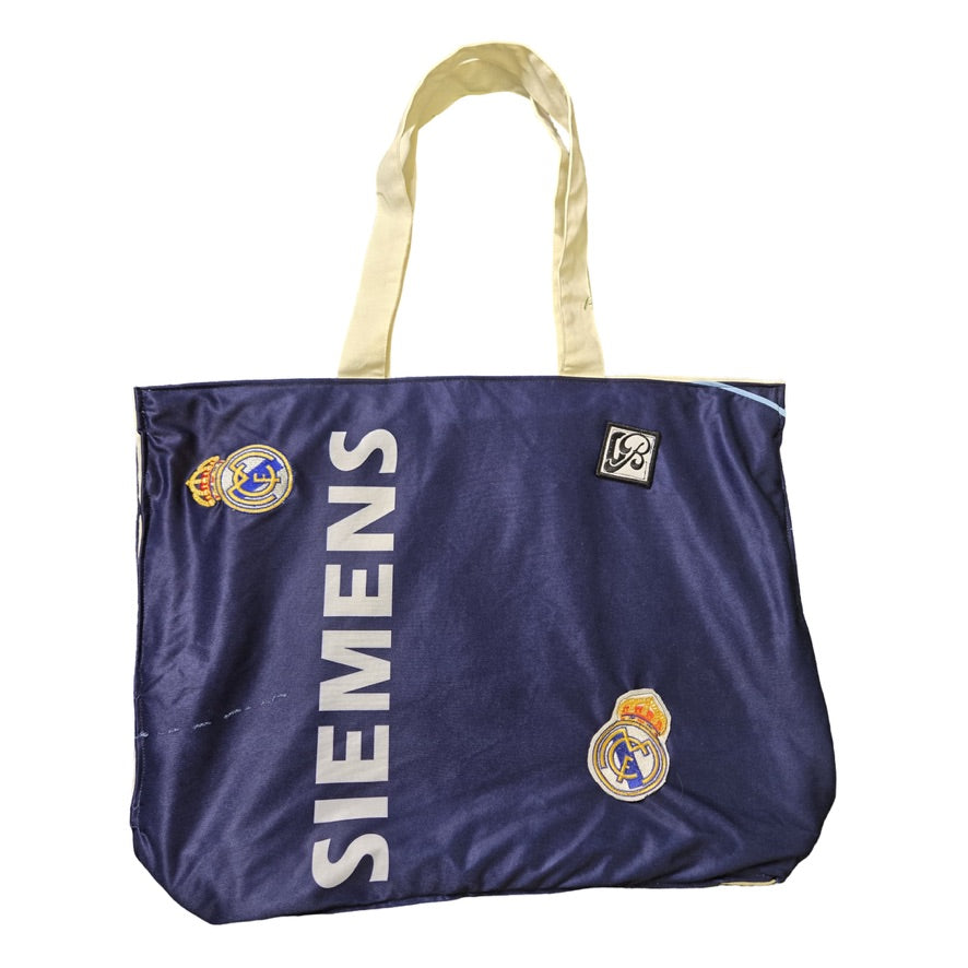 Upcycled Tote: El Fenomeno