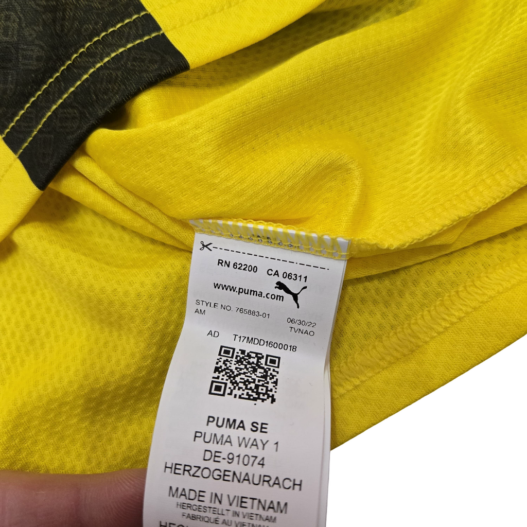 2022/23 Borussia Dortmund Home Size S - label detail