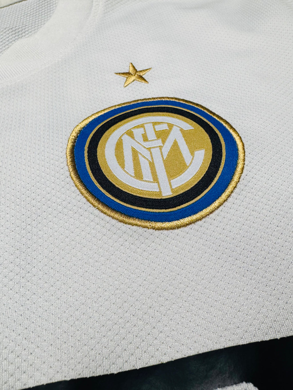 2010/11 Inter Milan Away Size L Sneijder - label detail