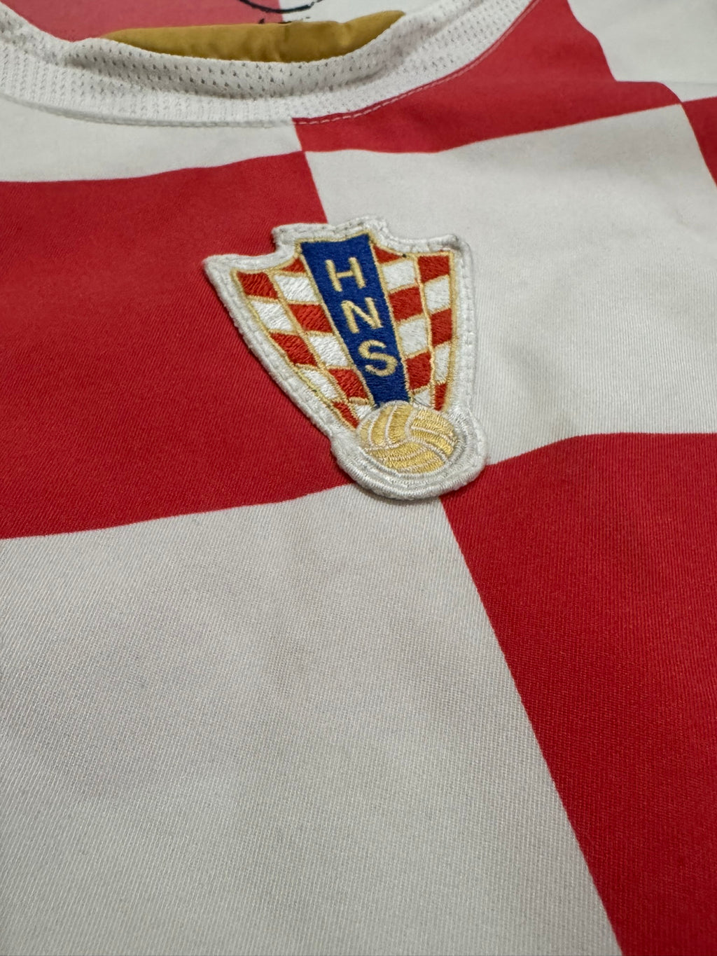2004/06 Croatia Home Size Youth M - label detail