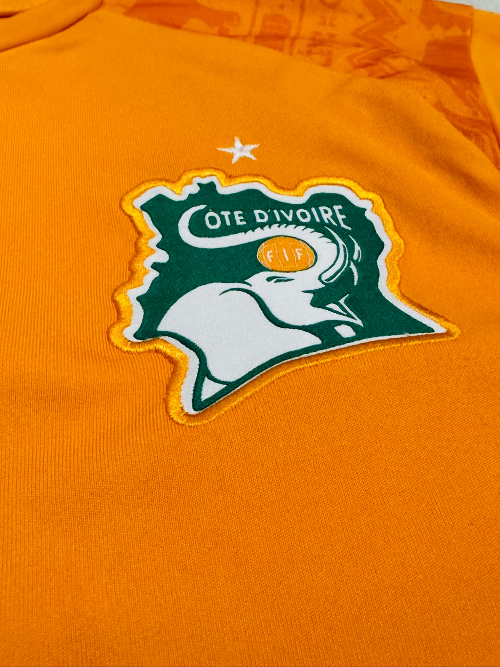 2014/16 Ivory Coast Home Size M Drogba - label detail