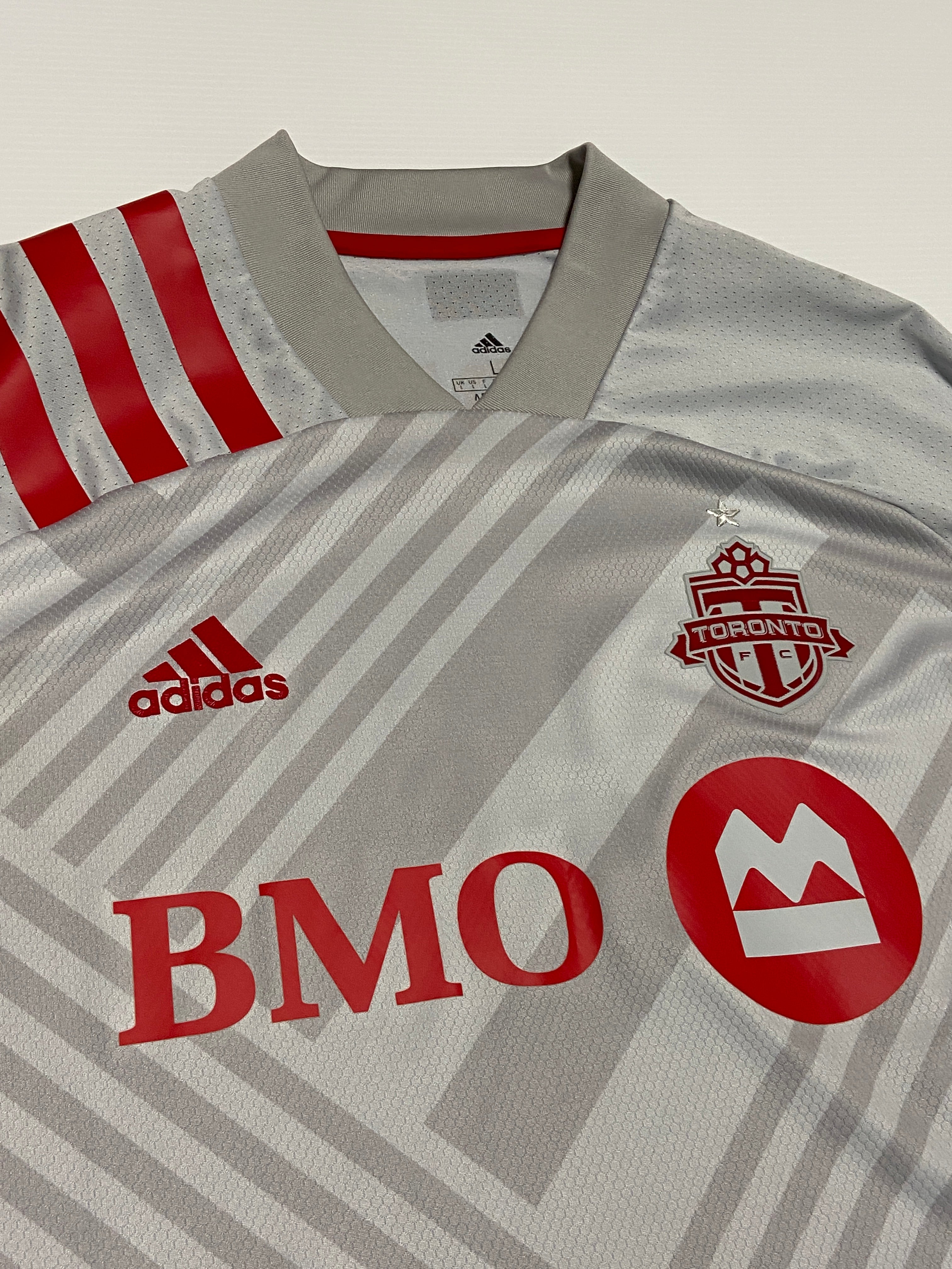 2020 Toronto FC Away Size L Bradley - close-up detail