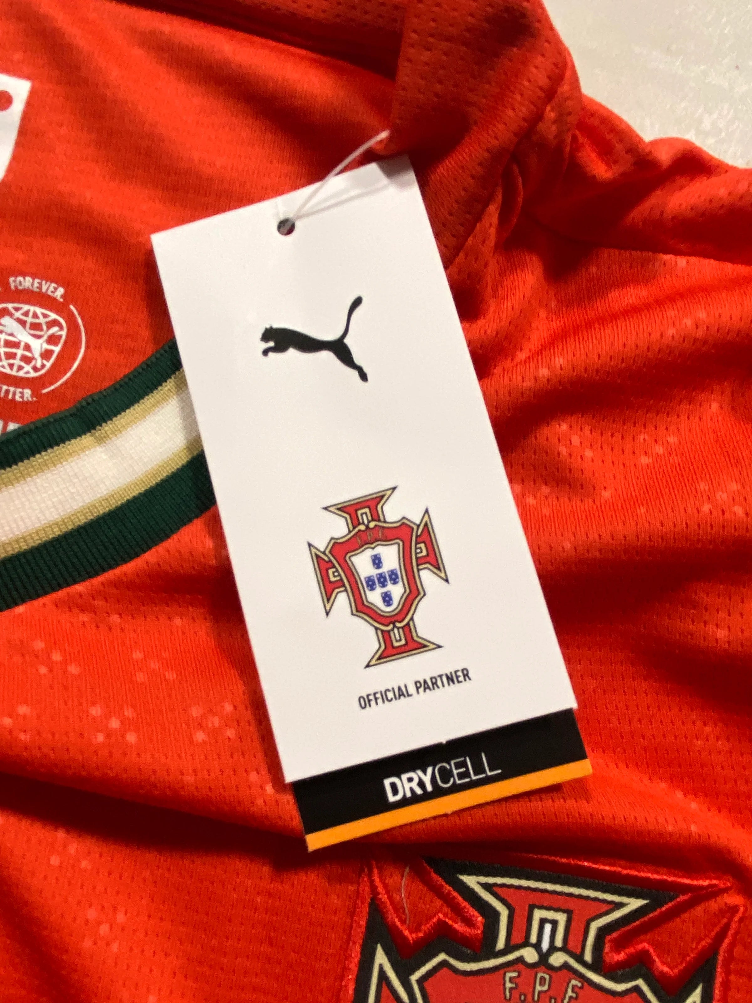 2025/26 Portugal Home Size XL Ronaldo BNWT - additional view 7