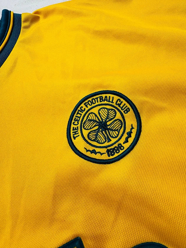 2000/02 Celtic Away Size YXL - label detail